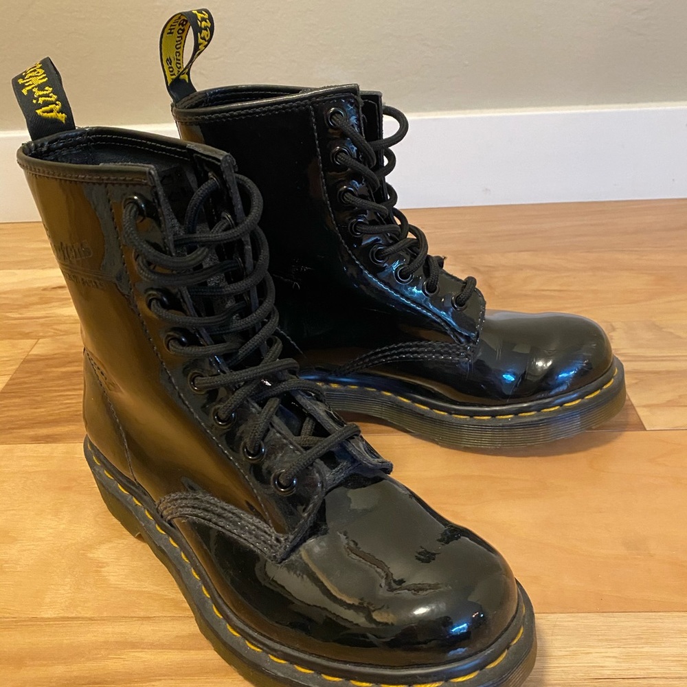 Women’s 1460 Lace Up Patent Leather Dr. Martens